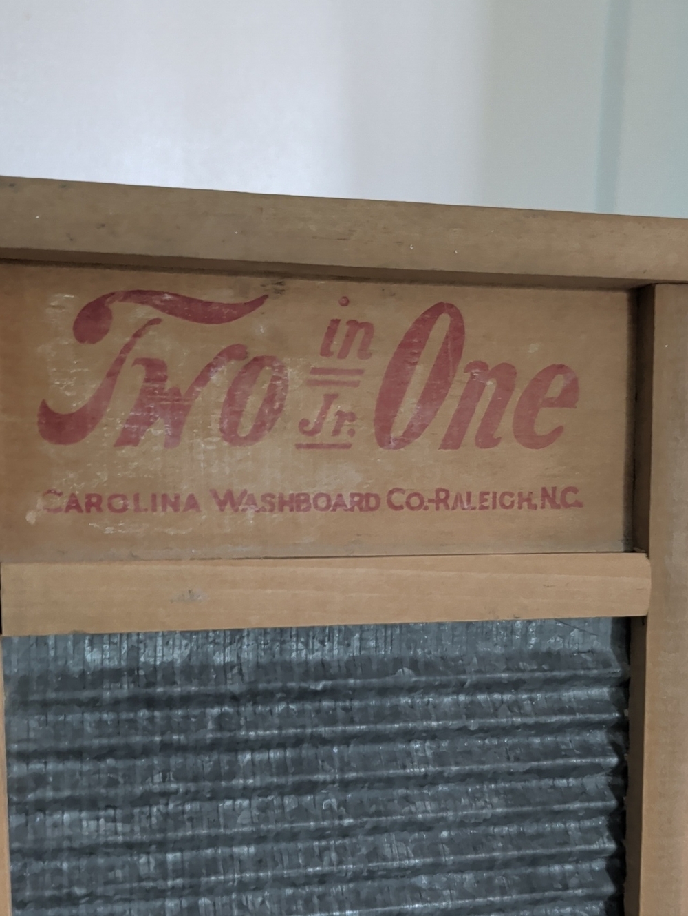 Vintage Two In One Jr. Carolina Washboard Co. Raleigh, NC Wood Corrugated Metal - Picture 2 of 7